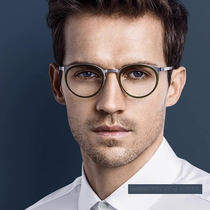 The Role of Eyewear in Professional Settings: Looking Sharp at Work